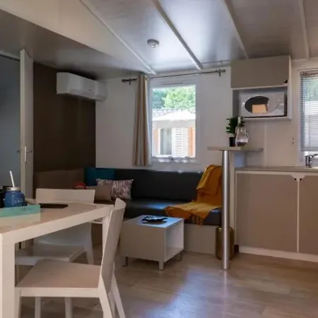 Campingplatz Mobil-home Confort Pour 6 Personnes - Api-1-52-1606 Agde