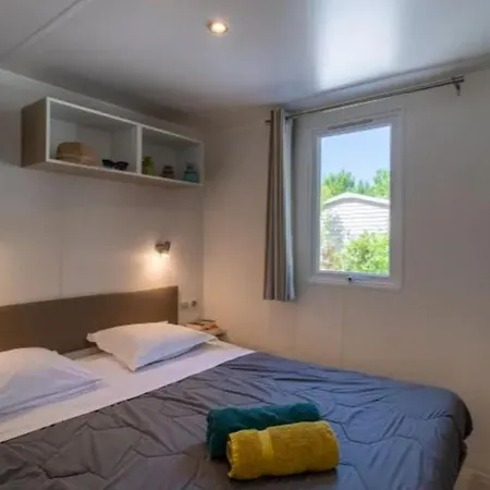 Mobil-home Confort Pour 6 Personnes - Api-1-52-1606 Agde